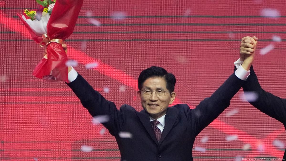 moon soo.jpg